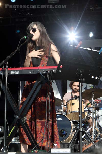 JULIA HOLTER - 2016-08-14 - SAINT MALO - Fort de St Pere - 